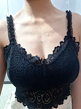 Mlemmz online show from April 17, 11:08 pm