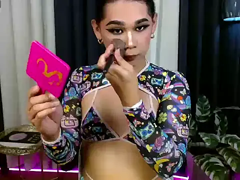 Snapshot of Kiethmadison_Miller chatting on September 21, 1:57 pm Kiethmadison Miller online show from September 21, 1:57 pm