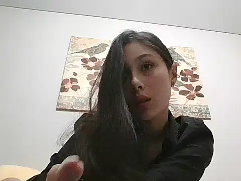 Snapshot of Lunavyn chatting on October 13, 11:43 am Lunavyn online show from October 13, 11:43 am