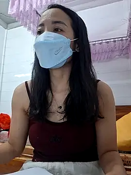 Snapshot of LazdyLy chatting on September 18, 1:35 pm LazdyLy online show from September 18, 1:35 pm