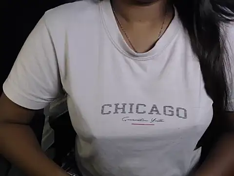 Snapshot of hot_riaa25 chatting on June 11, 5:55 pm hot riaa25 online show from June 11, 5:55 pm