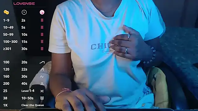 Snapshot of hot_riaa25 chatting on July 23, 6:06 pm hot riaa25 online show from July 23, 6:06 pm