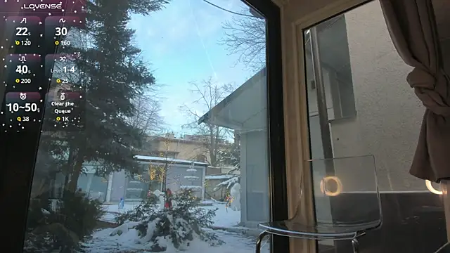 Ella Vee online show from January 15, 6:18 am