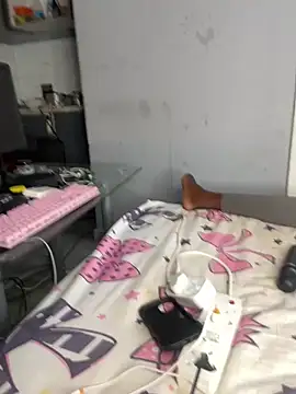 Snapshot of Melanin2002 chatting on March 19, 1:48 pm Melanin2002 online show from March 19, 1:48 pm