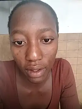 Snapshot of Melanin2002 chatting on April 8, 12:27 pm Melanin2002 online show from April 8, 12:27 pm