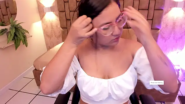 Snapshot of catalovex chatting on September 11, 7:36 pm catalovex online show from September 11, 7:36 pm