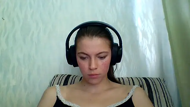 CutieAnny online show from September 13, 5:18 am