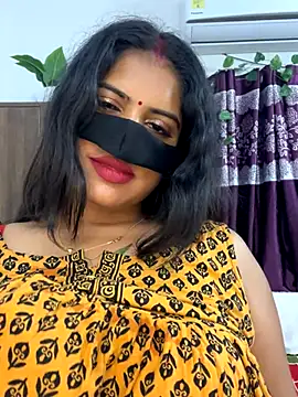 Snapshot of V-Hot-Sweti chatting on October 3, 4:48 pm V-Hot-Sweti online show from October 3, 4:48 pm