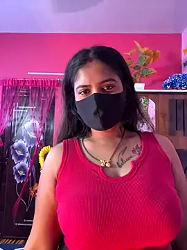 Snapshot of V-Hot-Sweti chatting on November 8, 8:47 am V-Hot-Sweti online show from November 8, 8:47 am