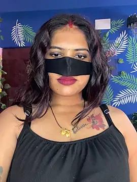 Snapshot of V-Hot-Sweti chatting on January 10, 10:06 am V-Hot-Sweti online show from January 10, 10:06 am