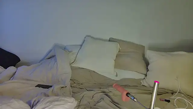 Horny mom40 online show from October 10, 8:41 pm