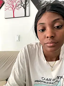 zaracollins01 online show from October 23, 1:43 pm