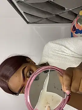 zaracollins01 online show from March 26, 7:19 pm