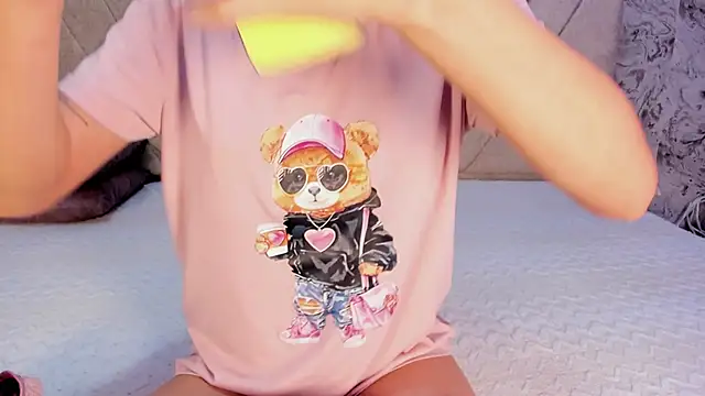 violet 77711 online show from October 21, 11:11 am