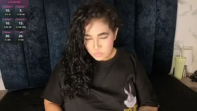 yunkeyc online show from April 7, 8:53 pm