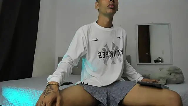 twinkDuohot online show from September 27, 1:32 am