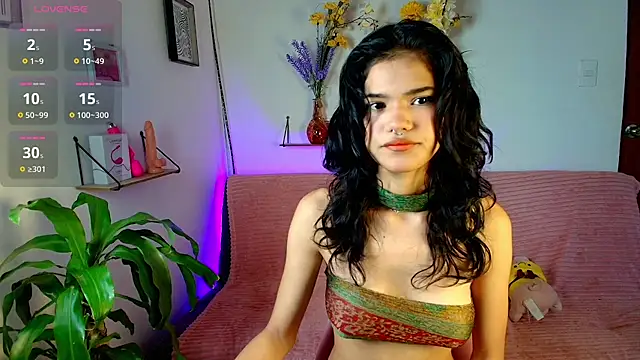 Snapshot of emycarver09 chatting on October 13, 12:16 pm emycarver09 online show from October 13, 12:16 pm