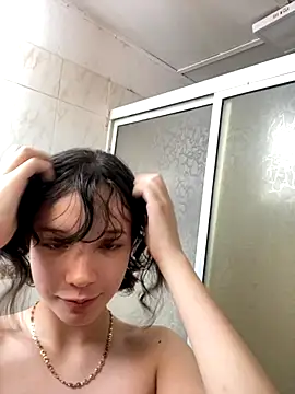 sukubo   online show from October 3, 6:27 pm