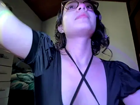 sukubo   online show from December 5, 5:05 am