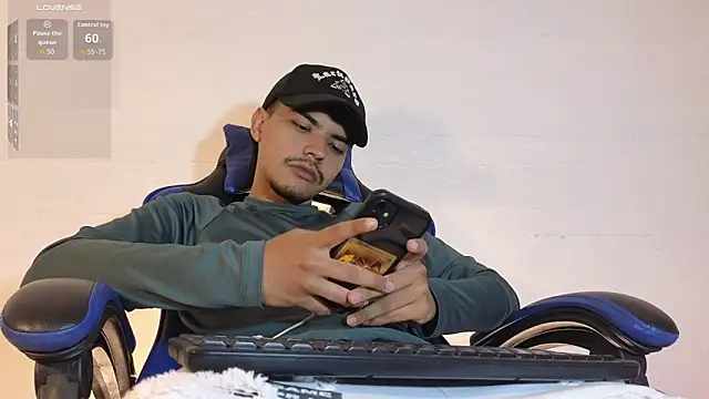 Snowlann online show from January 7, 3:53 am