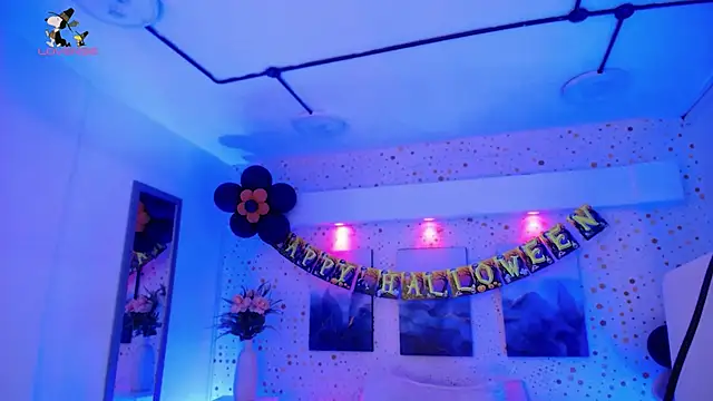 ArianaSantana online show from November 2, 12:51 pm