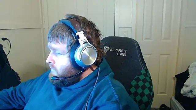 Snapshot of NeedyGlister chatting on September 24, 2:04 am NeedyGlister online show from September 24, 2:04 am