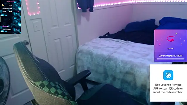 Snapshot of NeedyGlister chatting on April 16, 2:56 am NeedyGlister online show from April 16, 2:56 am