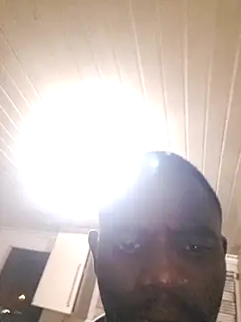 Snapshot of KwaneleK1 chatting on September 21, 6:09 pm KwaneleK1 online show from September 21, 6:09 pm