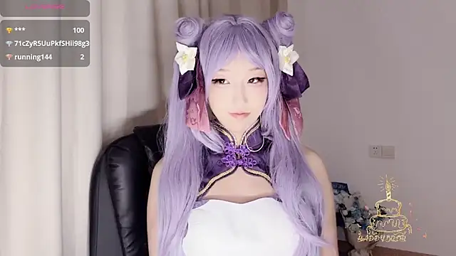 Snapshot of Winnie666- chatting on October 14, 4:19 pm Winnie666- online show from October 14, 4:19 pm