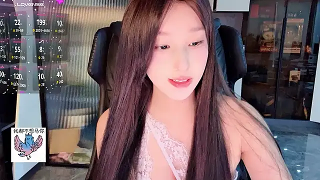 Winnie666- online show from April 2, 2:26 pm