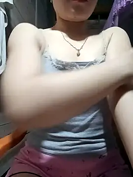 Snapshot of LucyyLy chatting on March 27, 11:37 pm LucyyLy online show from March 27, 11:37 pm