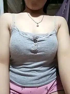 Snapshot of LucyyLy chatting on March 31, 1:00 pm LucyyLy online show from March 31, 1:00 pm