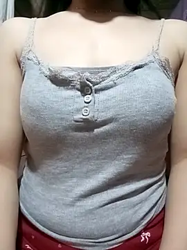 Snapshot of LucyyLy chatting on April 5, 1:08 pm LucyyLy online show from April 5, 1:08 pm