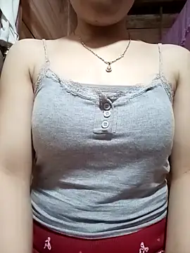 Snapshot of LucyyLy chatting on April 9, 7:25 am LucyyLy online show from April 9, 7:25 am