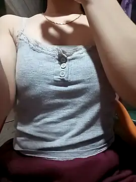 Snapshot of LucyyLy chatting on April 14, 10:49 pm LucyyLy online show from April 14, 10:49 pm