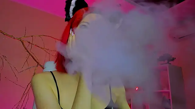 KimBoydd online show from November 24, 8:03 am