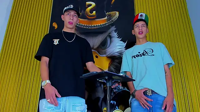 Dante Brown1  online show from October 31, 8:32 pm