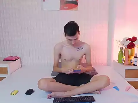 LuigiMarchetti online show from November 9, 8:07 pm