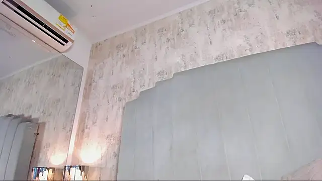 Snapshot of shanty_cole chatting on June 27, 12:22 pm shanty cole online show from June 27, 12:22 pm