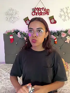 Im Lyan online show from December 17, 3:18 pm