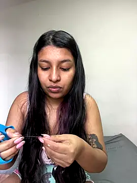  Chloe Smith online show from October 28, 3:36 pm