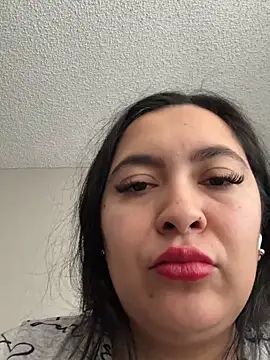 Snapshot of latina_curvy22 chatting on February 23, 8:17 pm latina curvy22 online show from February 23, 8:17 pm