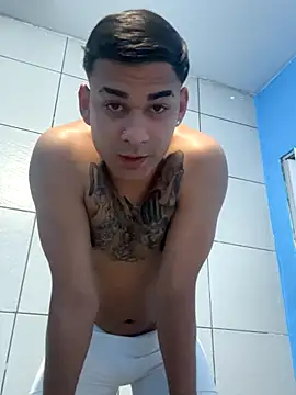 Snapshot of condenovin chatting on September 21, 3:02 pm condenovin online show from September 21, 3:02 pm