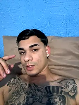 Snapshot of condenovin chatting on November 17, 4:40 am condenovin online show from November 17, 4:40 am