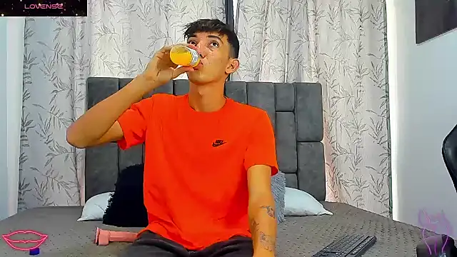 Maikol Ortiz online show from January 15, 1:59 pm