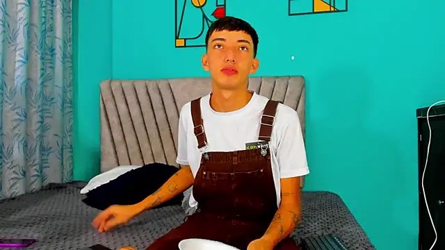 Maikol Ortiz online show from March 31, 12:16 pm