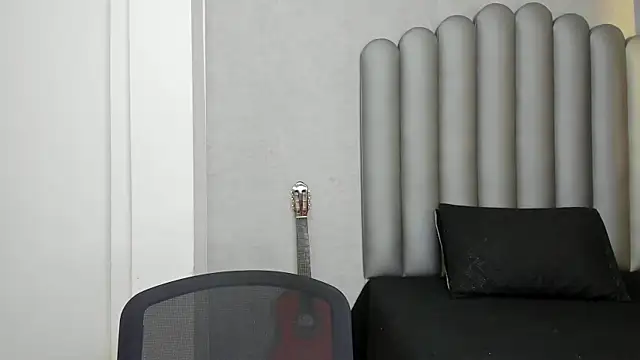 Charlotte-Star online show from October 29, 8:21 pm