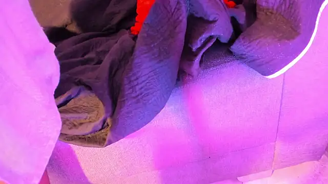 criss zuri online show from February 4, 12:33 pm