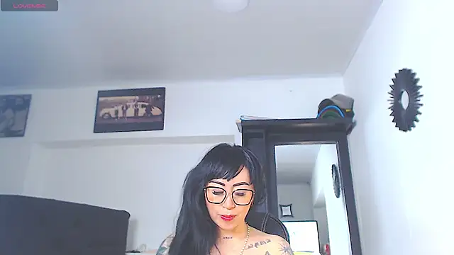 Vicky hotmilf online show from July 13, 3:15 pm