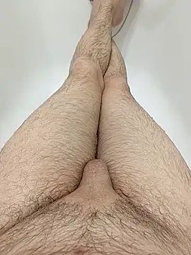 Snapshot of Dmitrii222q chatting on February 13, 7:48 am Dmitrii222q online show from February 13, 7:48 am